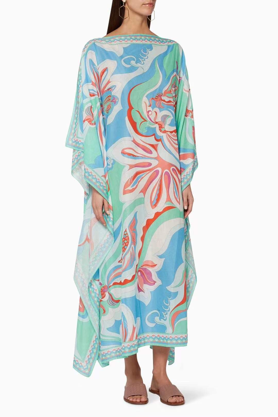 Long robe with V-neck and long skirt