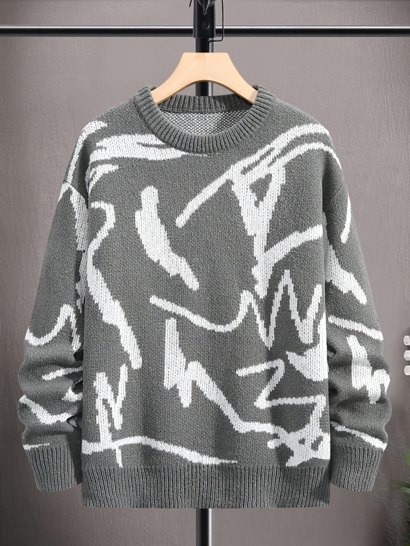 Long-sleeved hoodless hoodie