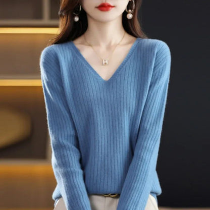 Long-sleeved knitted sweater
