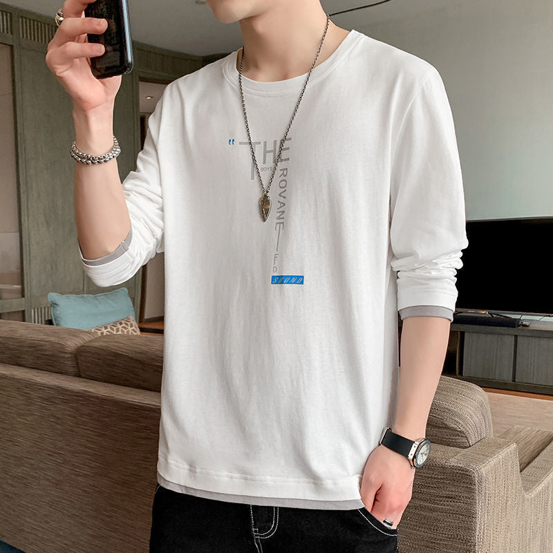 long-sleeved T-shirt