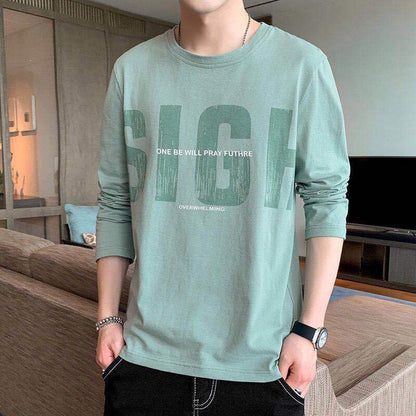 long-sleeved T-shirt