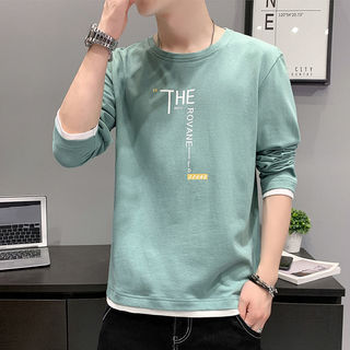 long-sleeved T-shirt