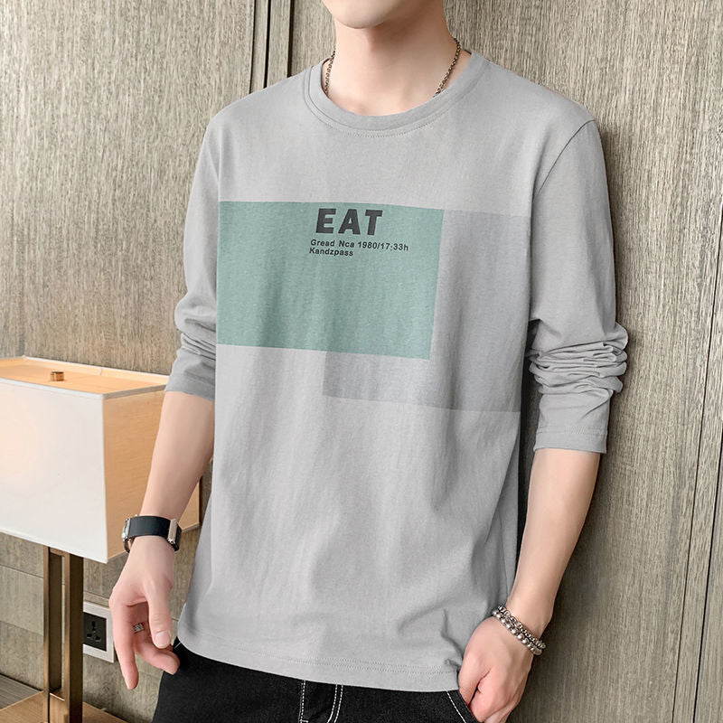 long-sleeved T-shirt