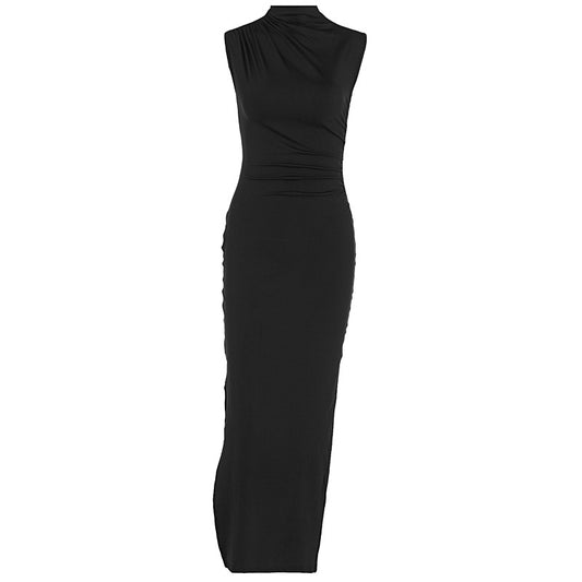 Long sleeveless dress