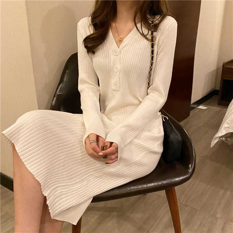 Long Slim-fit Knitted Dress with V-Neck