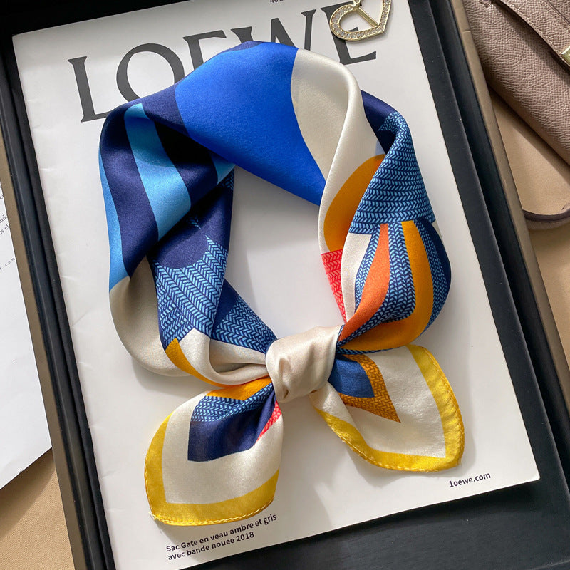 Long thin scarf