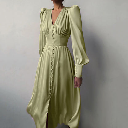 Long V-neck, cinched waist, retro dress