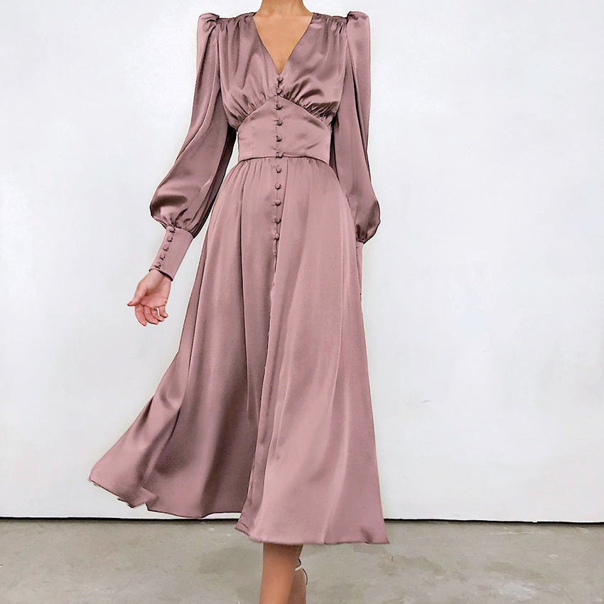 Long V-neck, cinched waist, retro dress