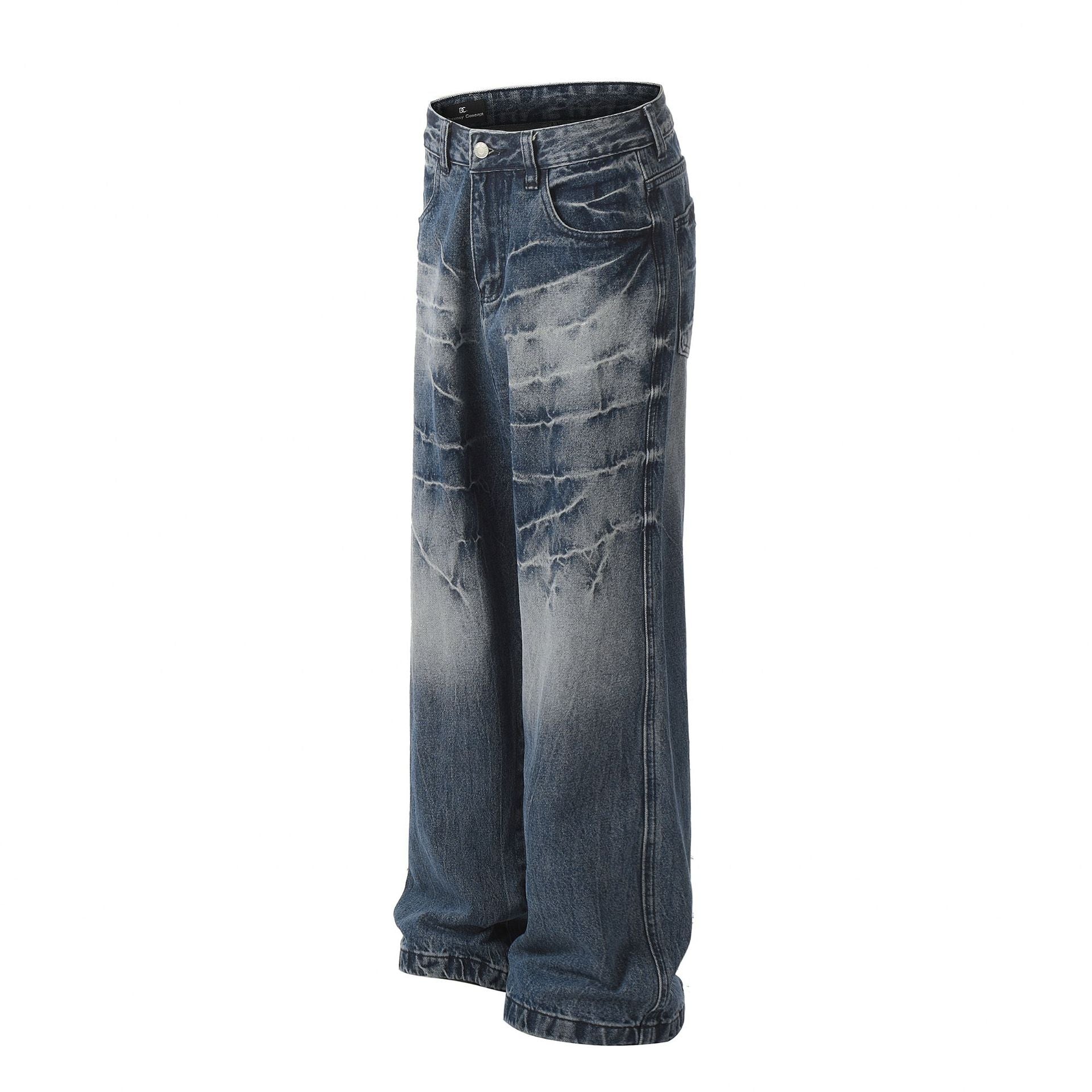 Loose-fit denim jeans