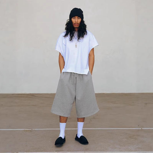Loose-fitting capri cargo pants