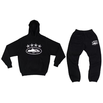Loose-fitting pullover autumn outfit