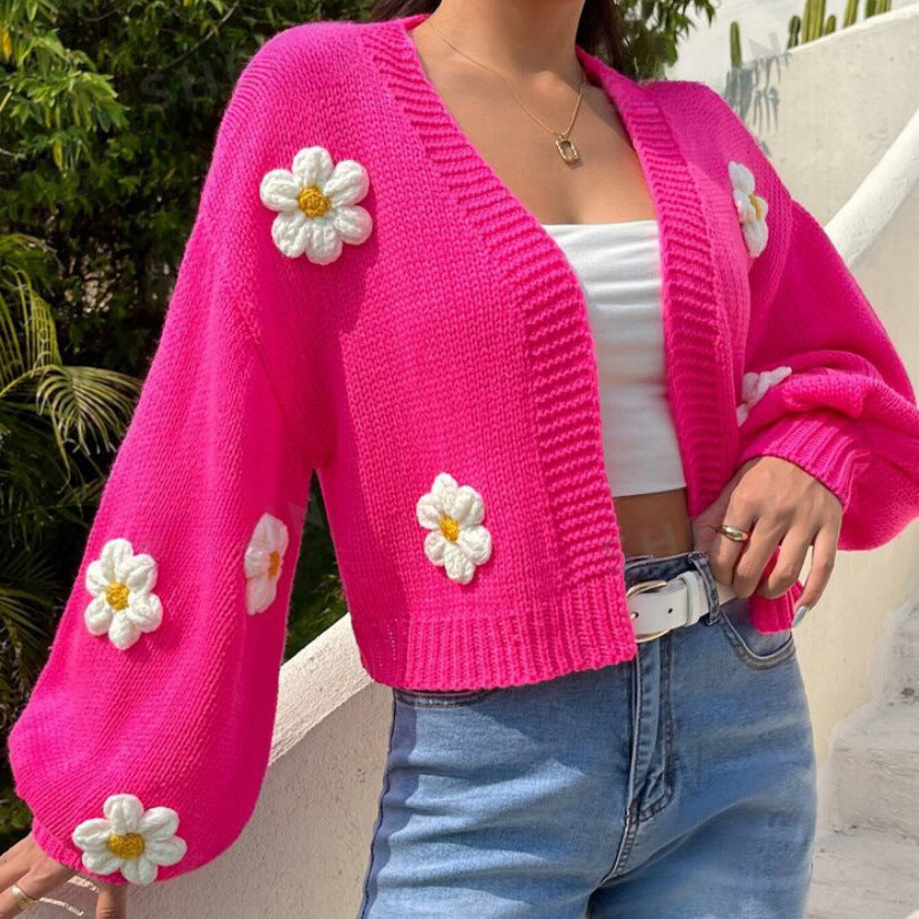 Loose-fitting short knit cardigan