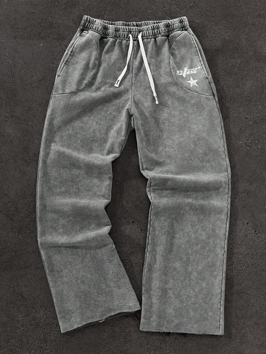 Loose-fitting sweatpants