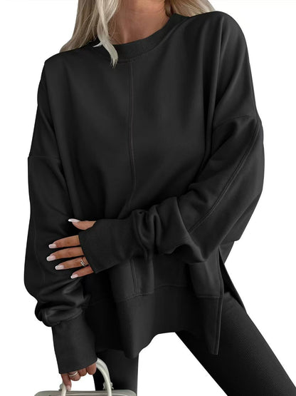 Loose-fitting sweatshirt with side slits and crew neck short sleeves