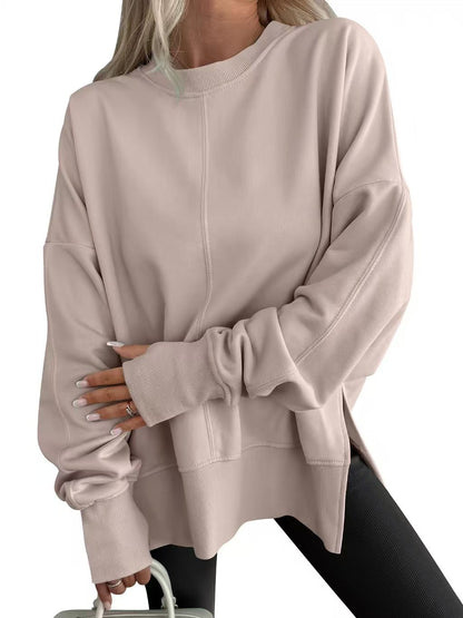 Loose-fitting sweatshirt with side slits and crew neck short sleeves