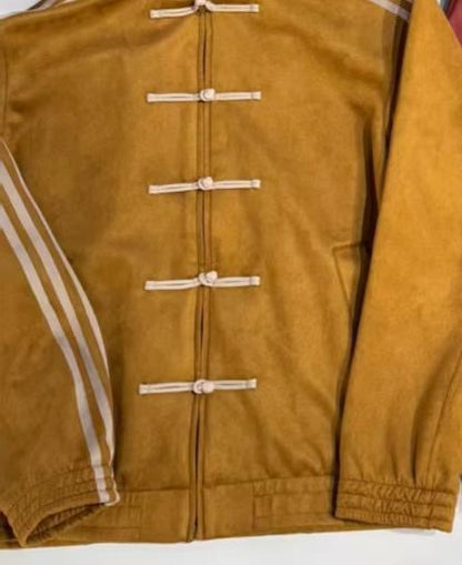 Loose jacket with stand-up collar and buckles