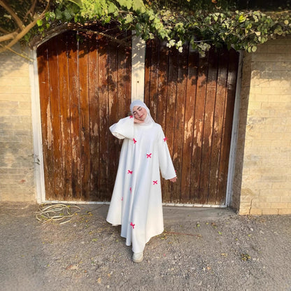 Loose-knotted long robe