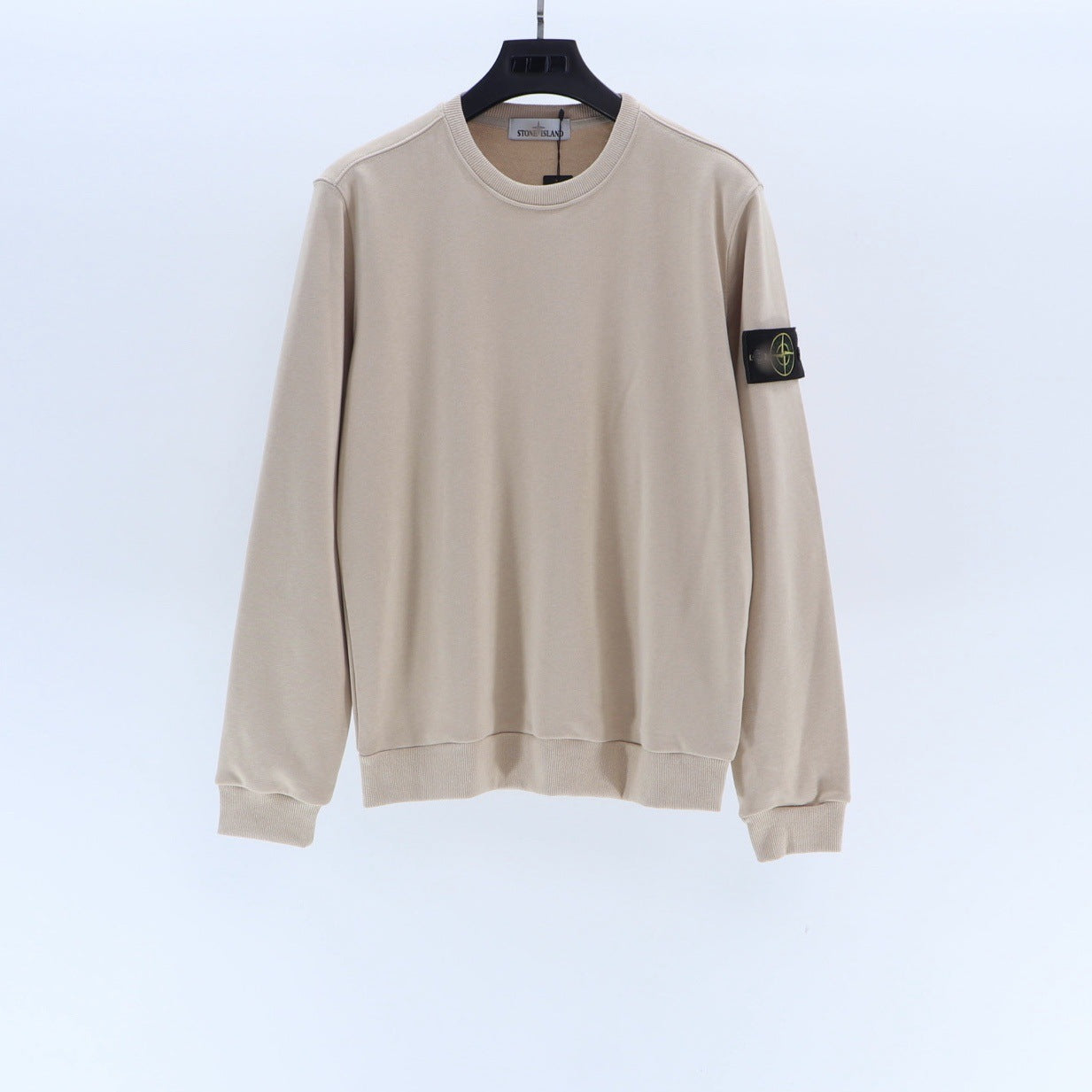 Loose men's sweatshirt