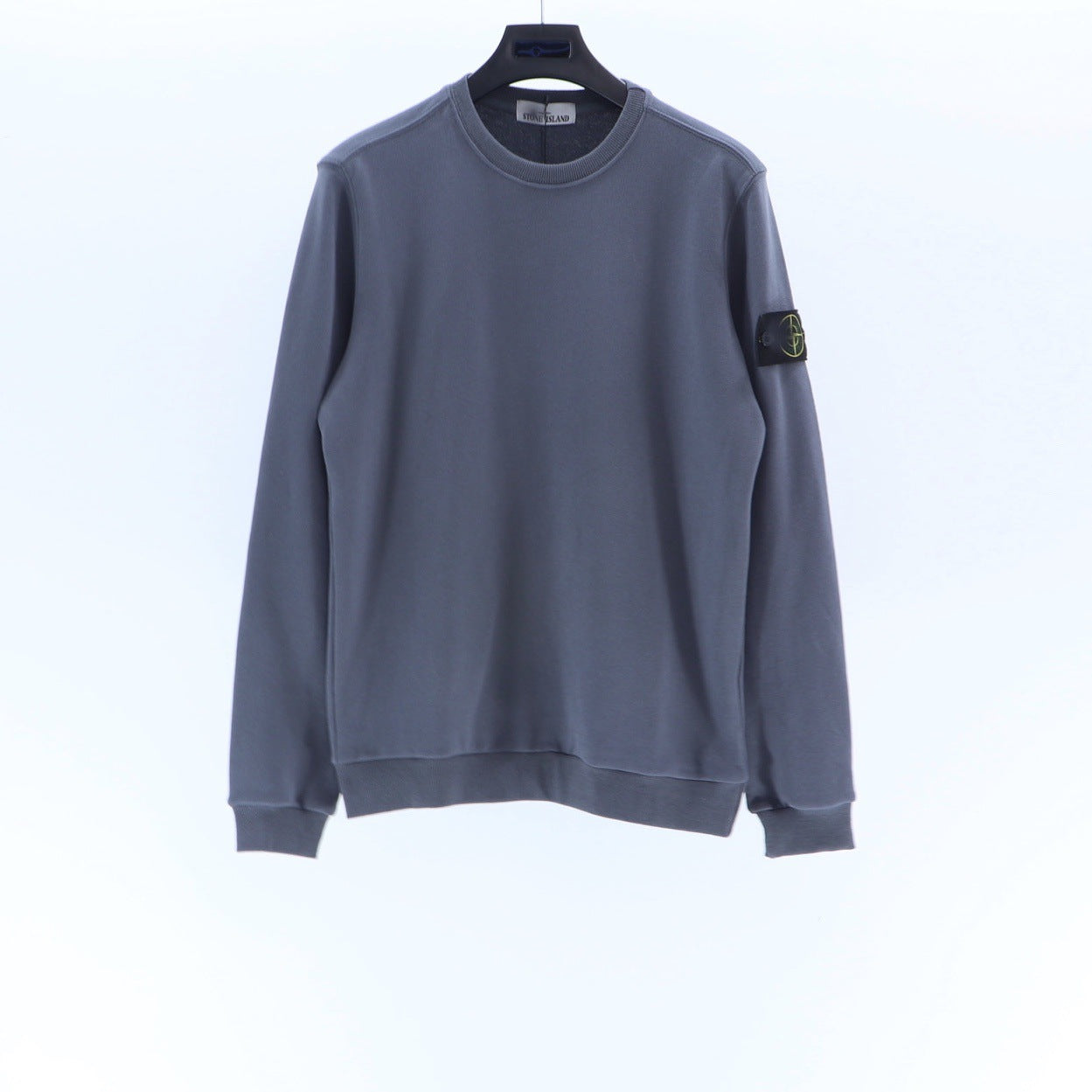 Loose men's sweatshirt