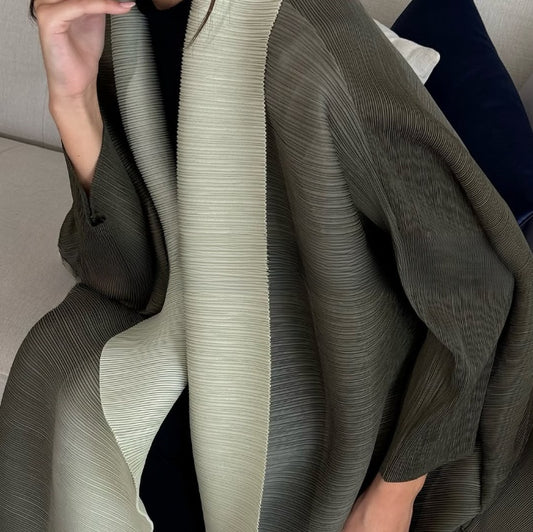 Loose printed lapel robe