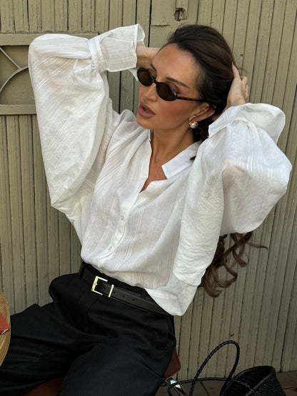 Loose shirt