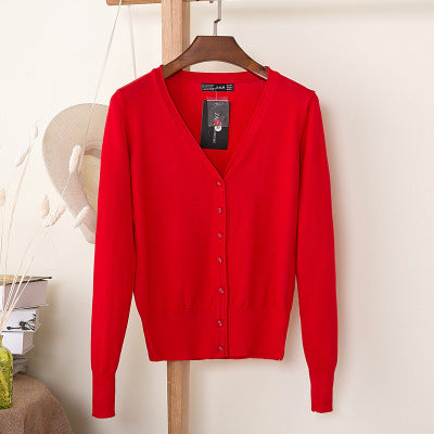 Loose sweaters for spring and autumn