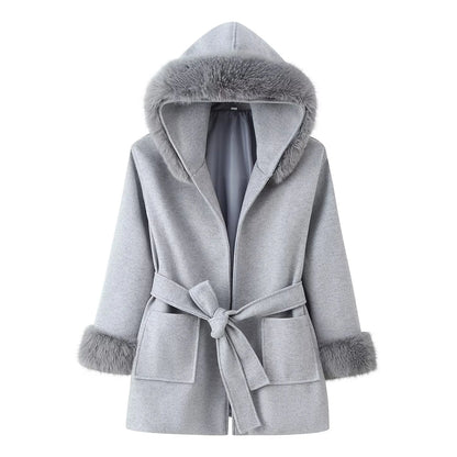 Loose woolen overcoat