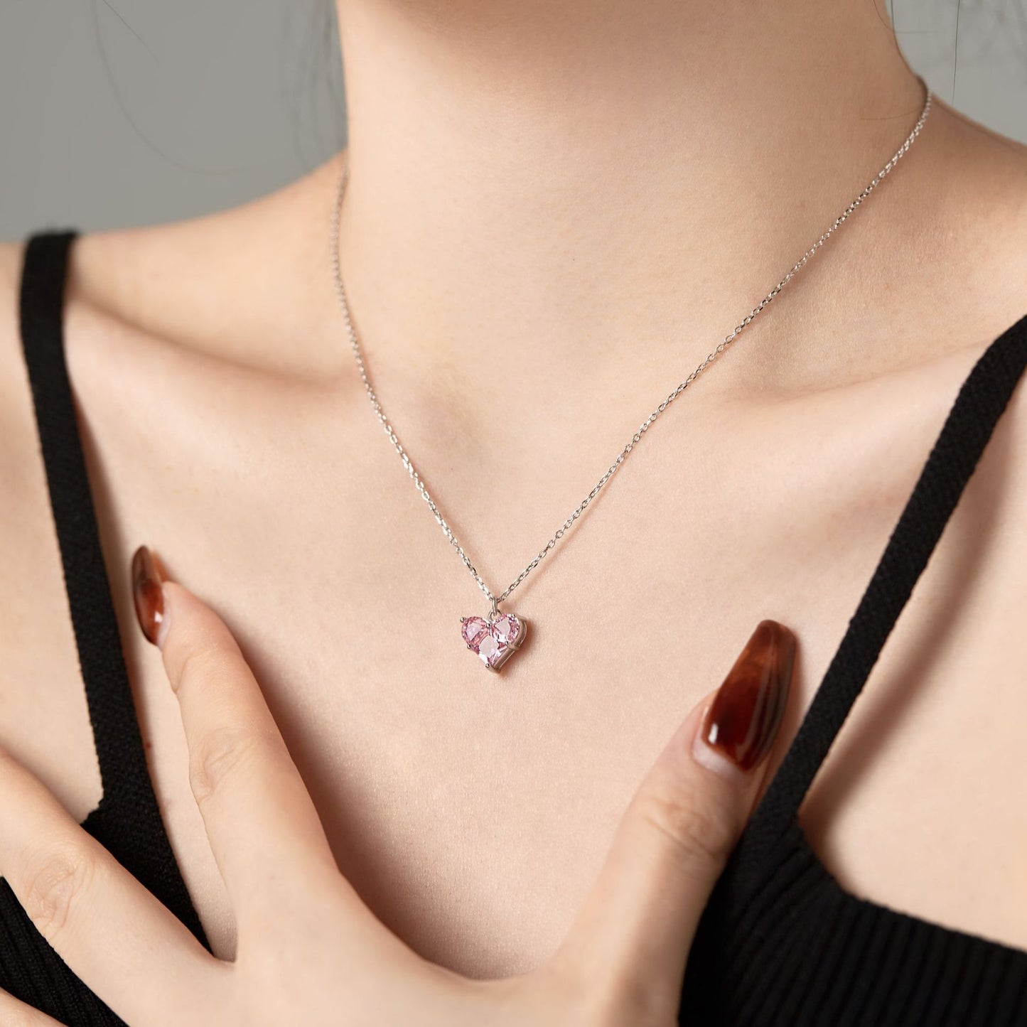 Loving-heart zircon necklace