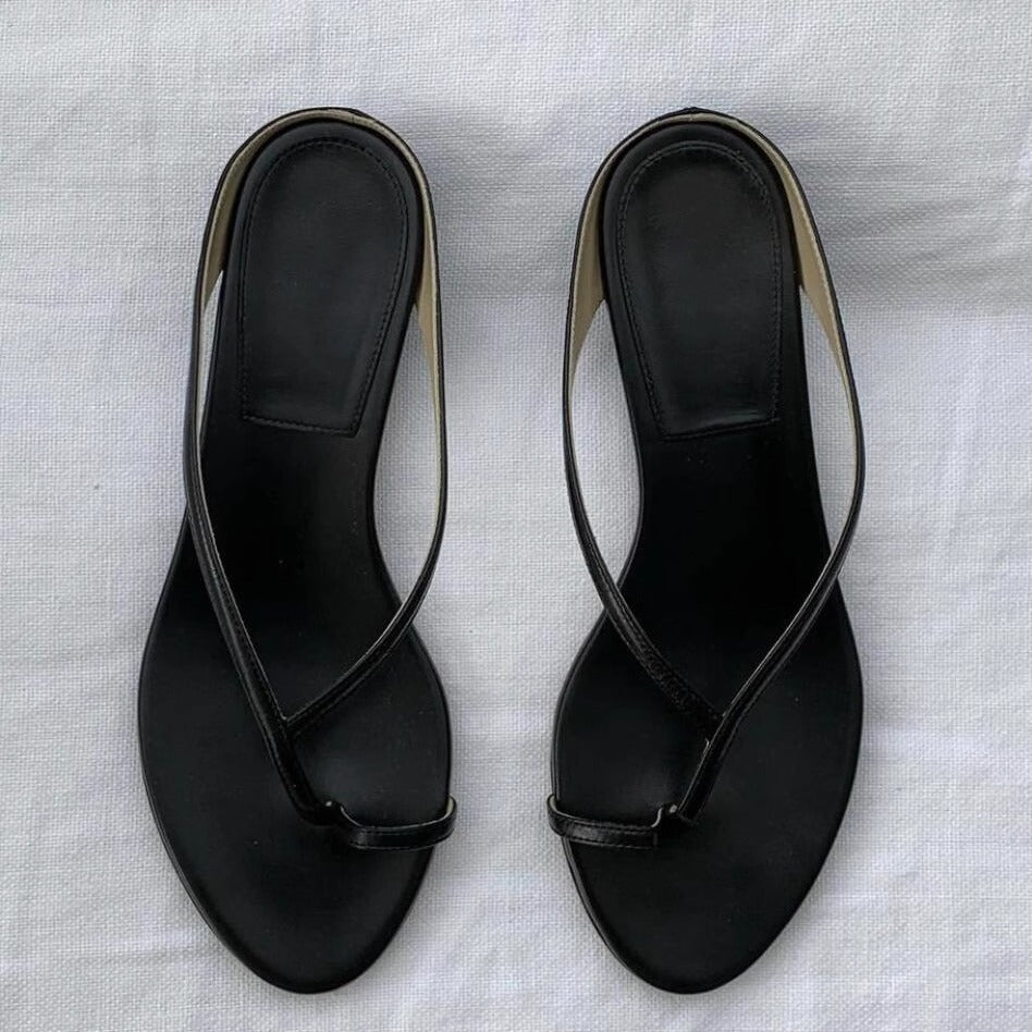 Low-Heeled Flip-Flops Open-Toe Thong Sandals