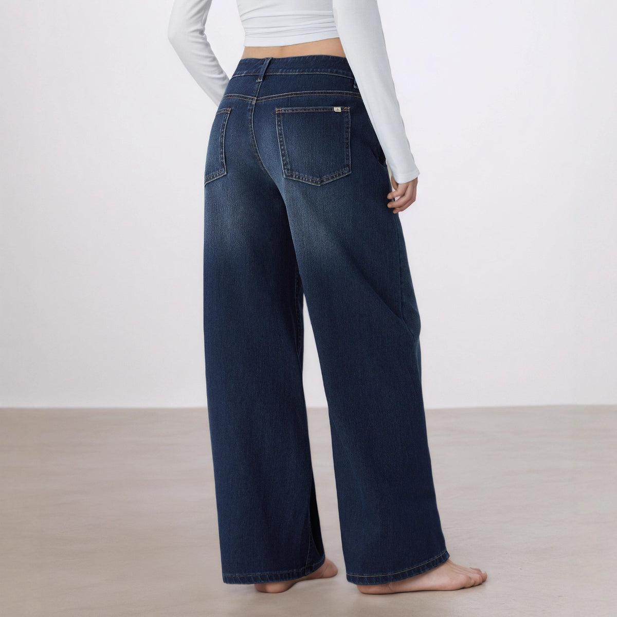 Low-rise jeans