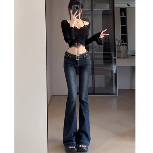 Low-rise slim-fit flared jeans