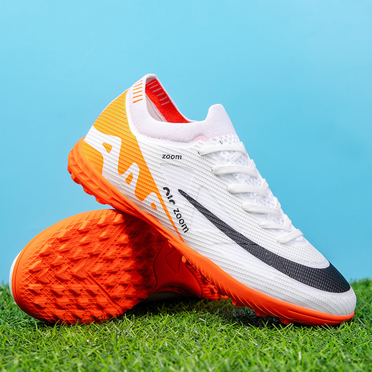 Low-top Football Shoes for Training with Long/Broken Nails
