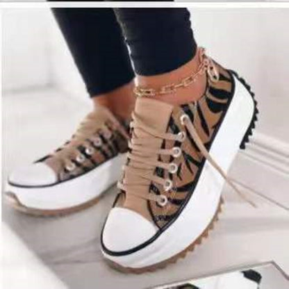 Low-Top Thick-Soled Canvas Shoes