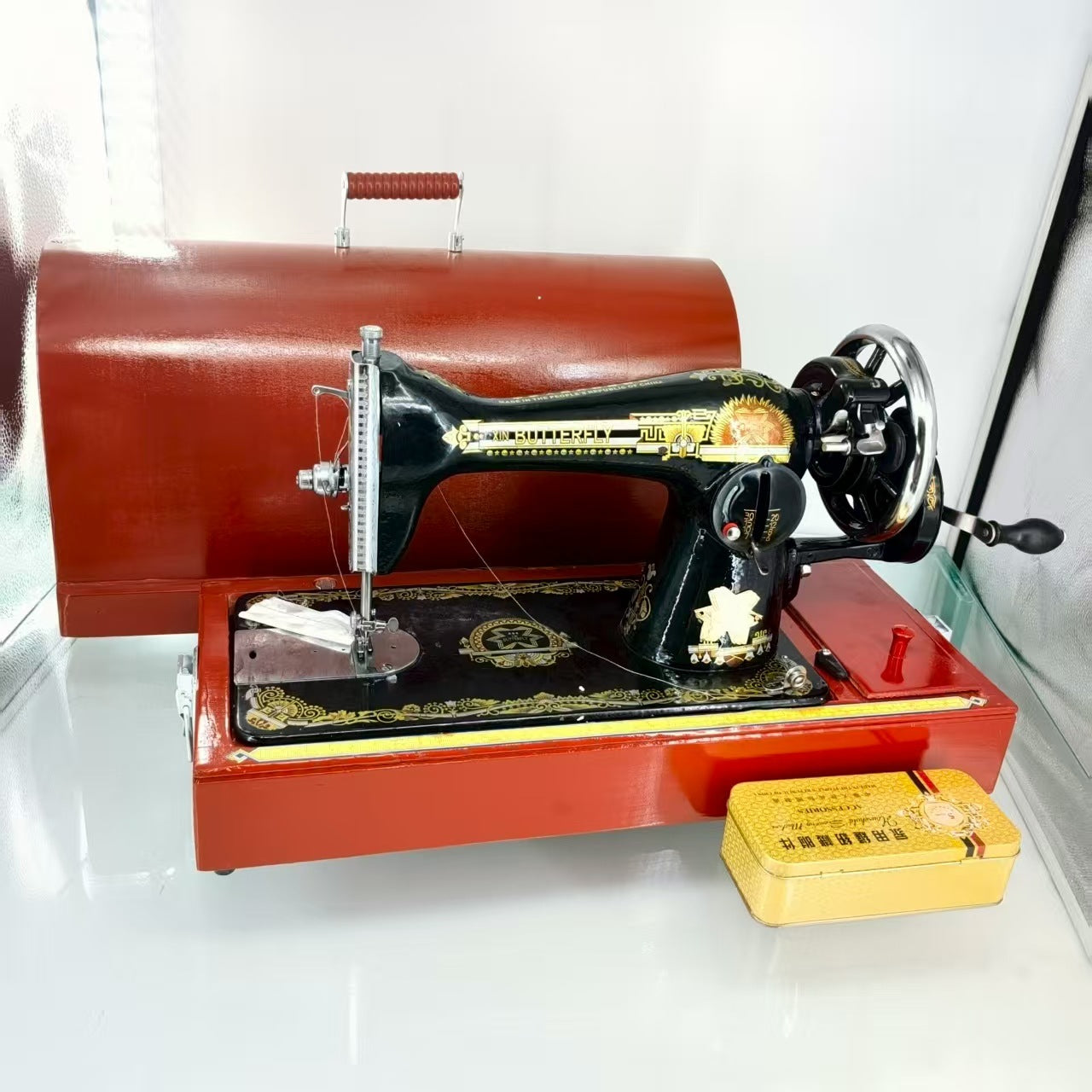 Luggage sewing machine