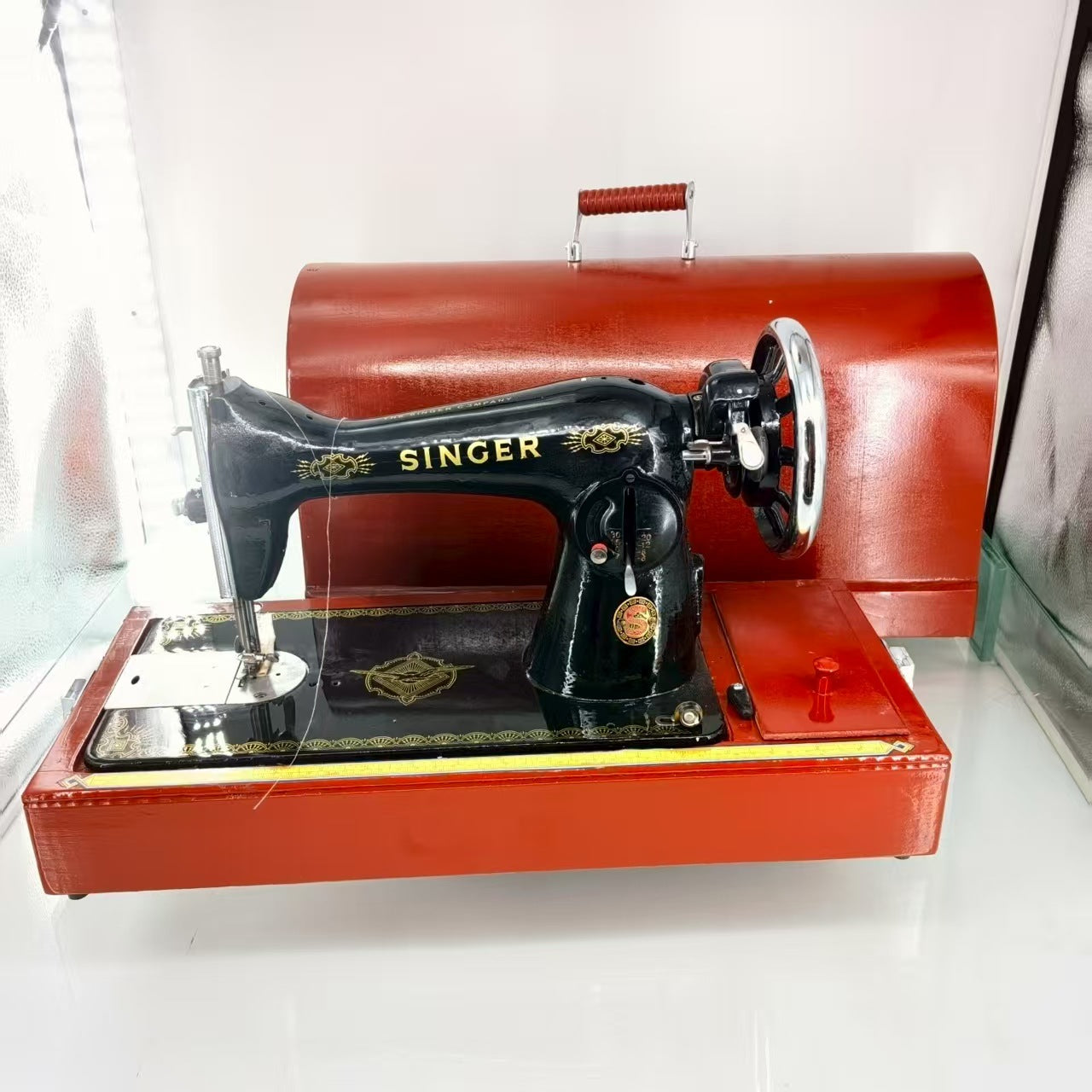 Luggage sewing machine