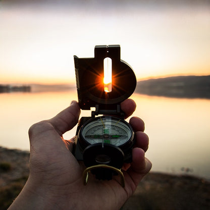 Luminous compass