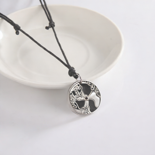 Lune alphabet stainless steel symbol double-sided necklace