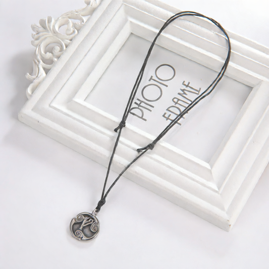 Lune alphabet stainless steel symbol double-sided necklace