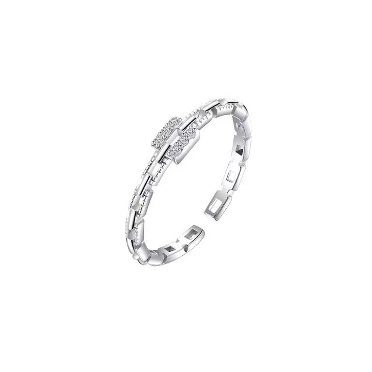 Luxury and Sophisticated Finger Ring