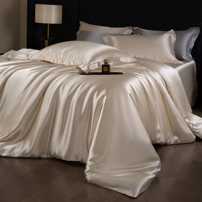 Luxury-Style Silk Quilt Set