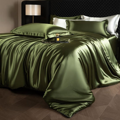 Luxury-Style Silk Quilt Set
