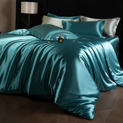 Luxury-Style Silk Quilt Set