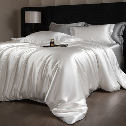 Luxury-Style Silk Quilt Set