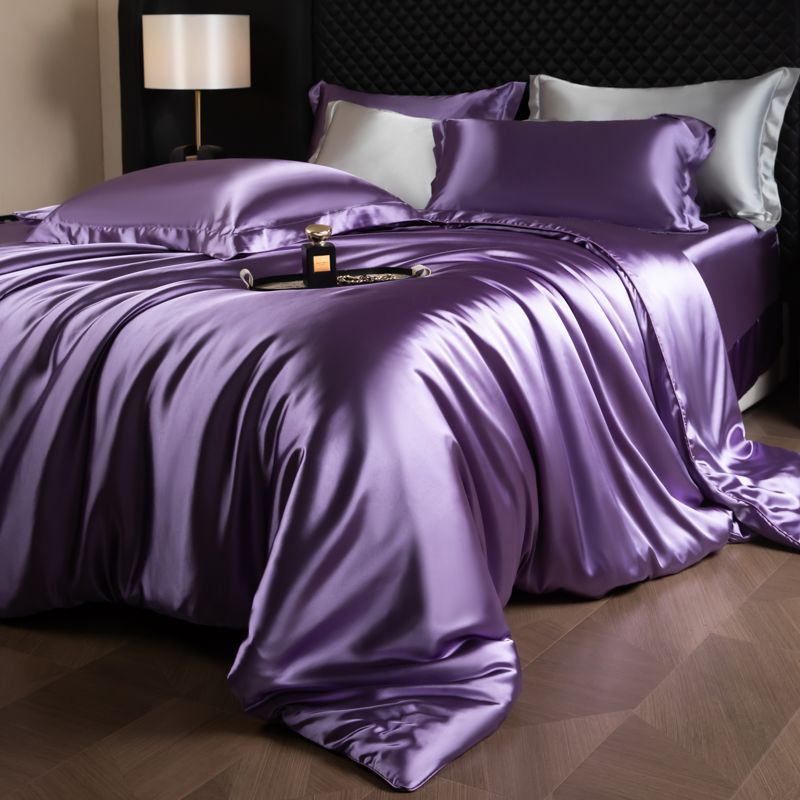 Luxury-Style Silk Quilt Set