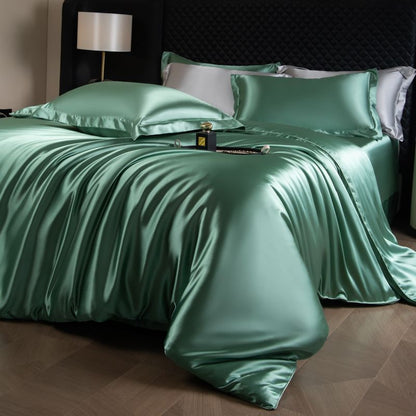 Luxury-Style Silk Quilt Set