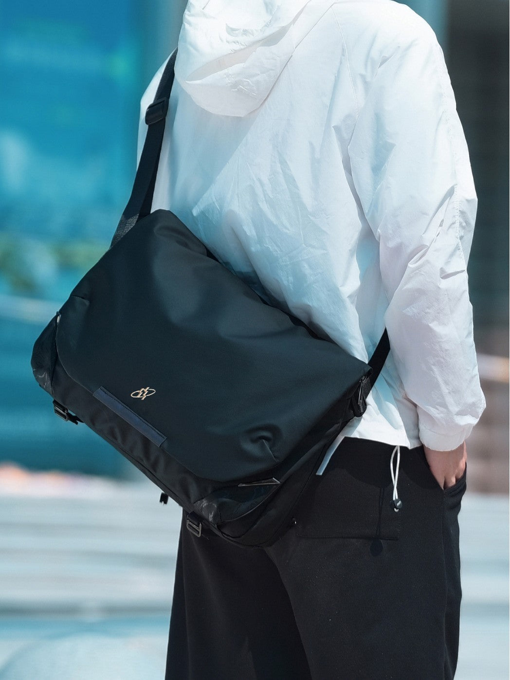 Magnetic Buckle Crossbody Bag with Laptop Compartment