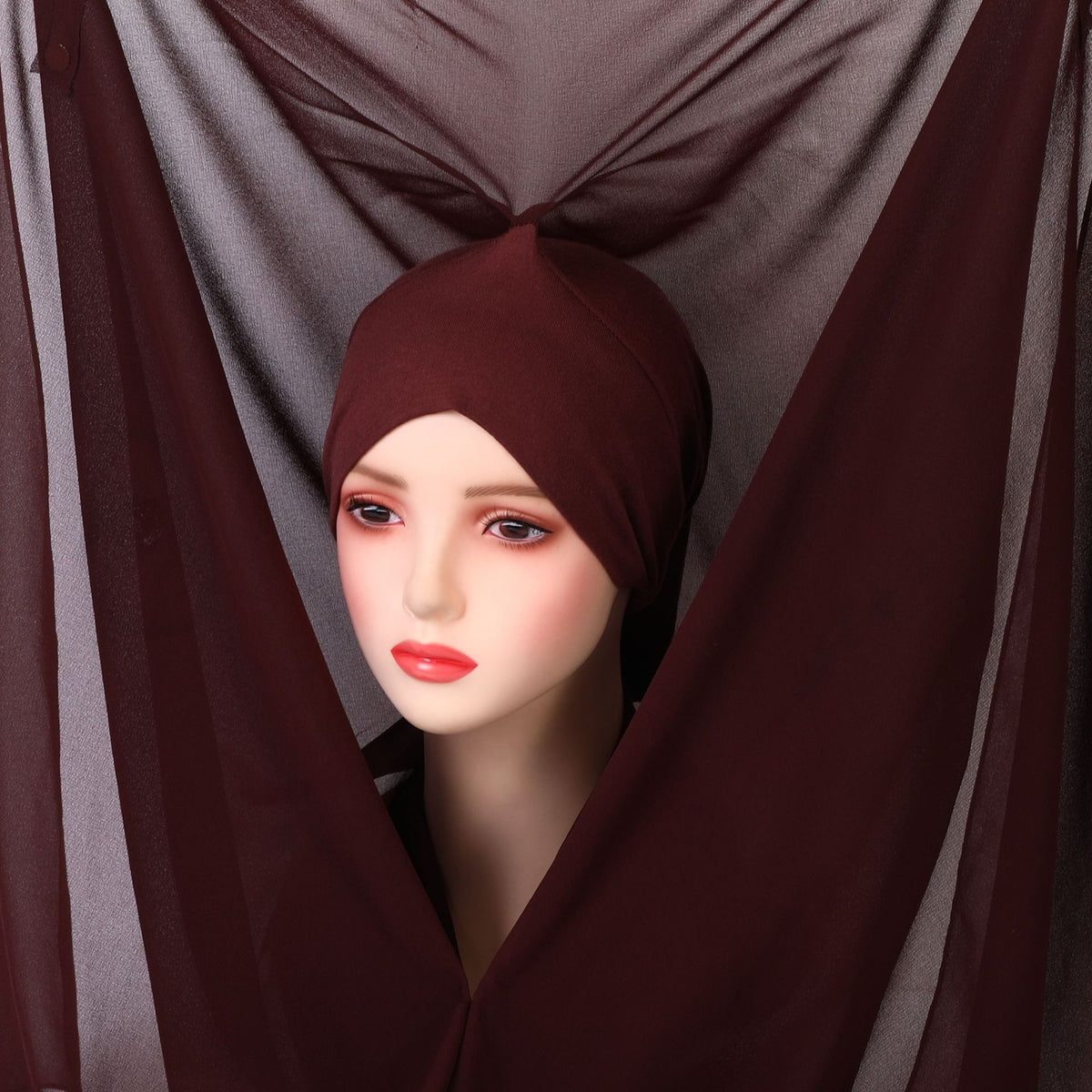 Magnetic-clasp integrated scarf