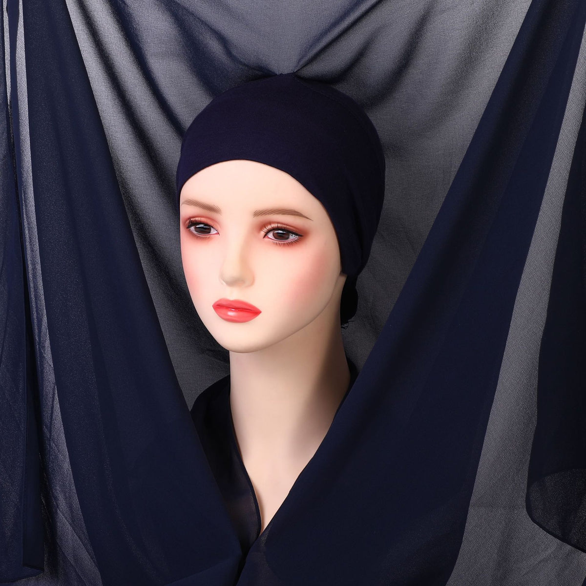 Magnetic-clasp integrated scarf