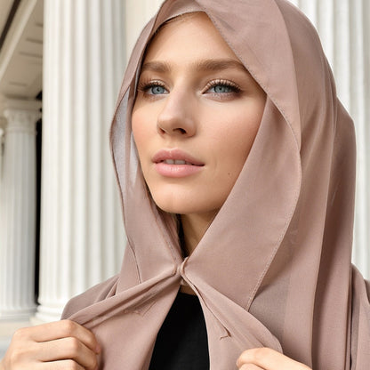 Magnetic-clasp integrated scarf