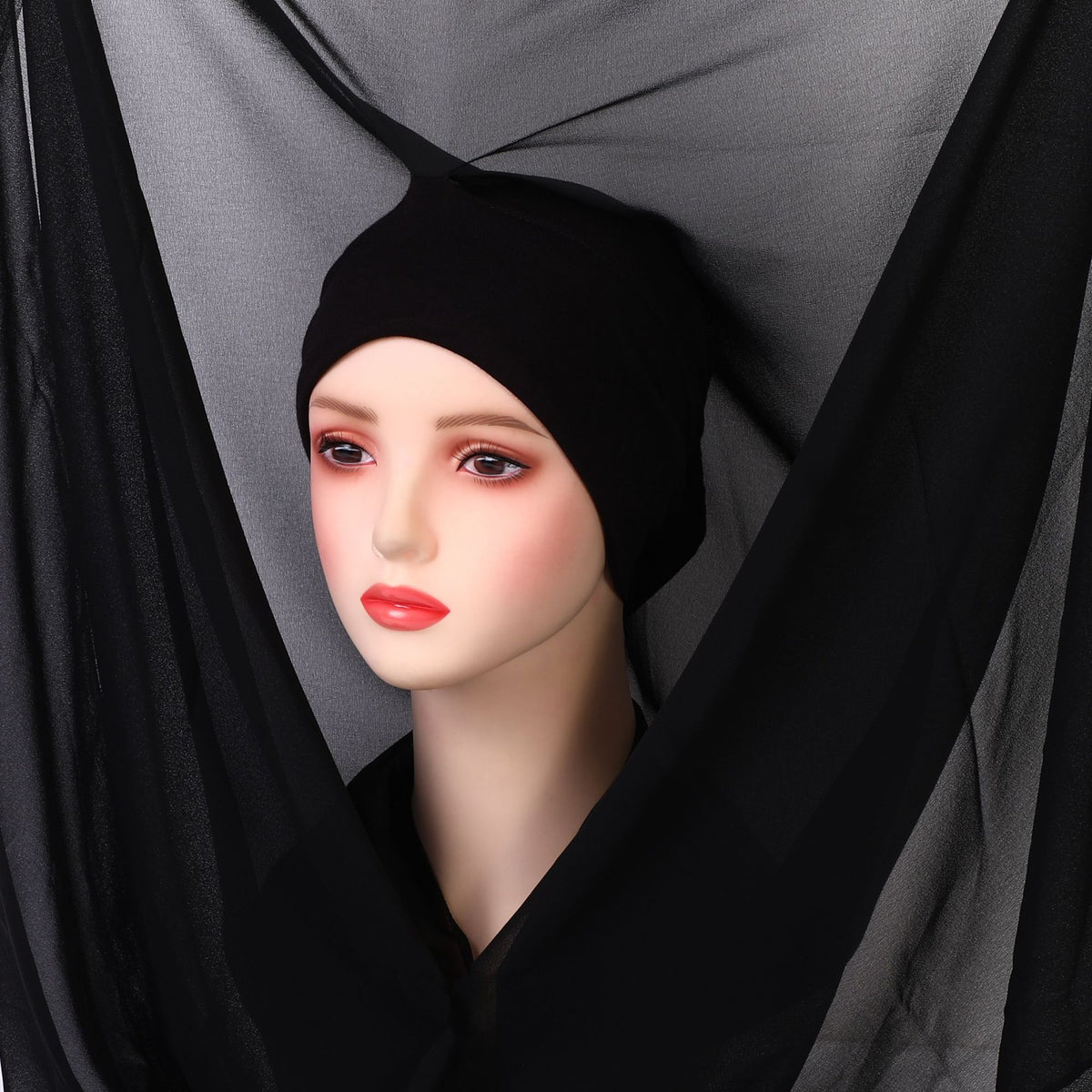 Magnetic-clasp integrated scarf